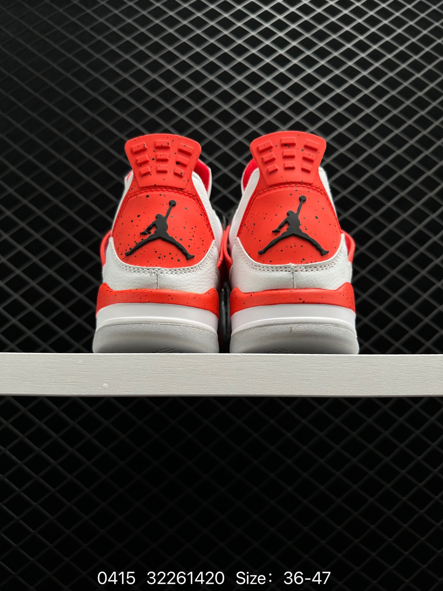 Air Jordan 4 Retro “Fire Red”